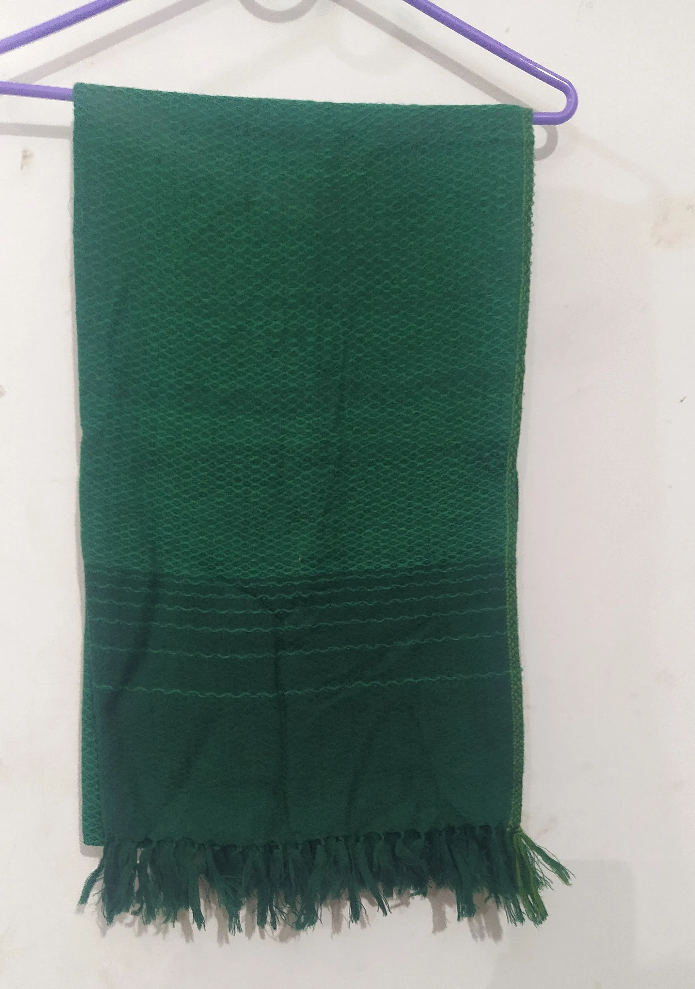 Handwoven Woolen stole - Green & Black