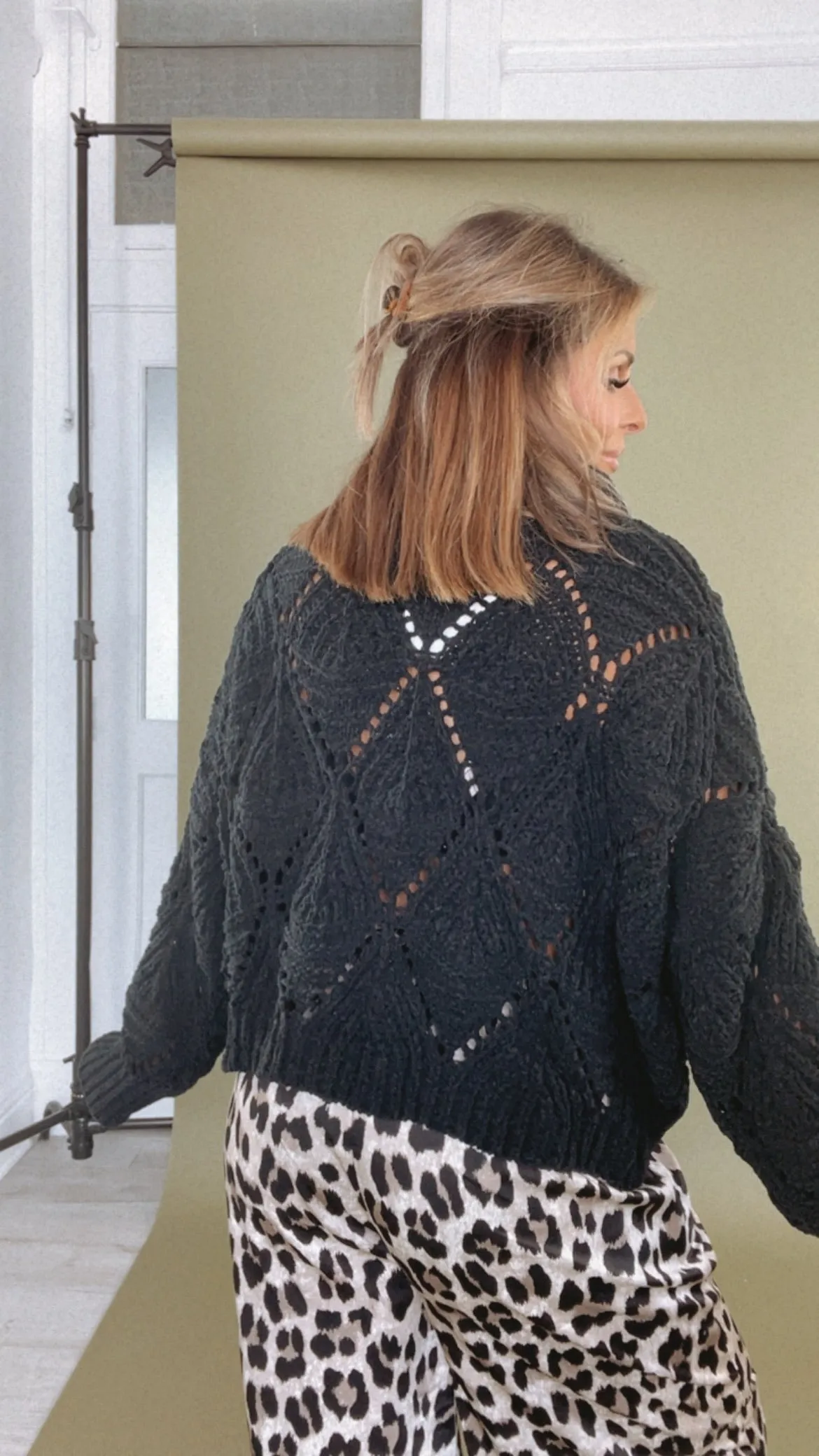 Too Trendy Sweater, Black